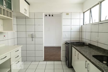 Apartamento à venda com 68m², 2 quartos e 1 vaga Apartamento à venda com 68m², 2 quartos e 1 vagaCozinha