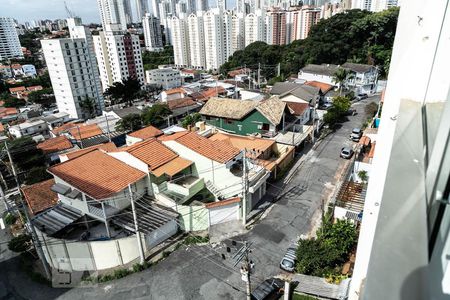 Rua de apartamento à venda com 2 quartos, 68m² em Jardim Morro Verde, São Paulo