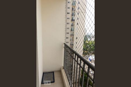 Apartamento à venda com 72m², 2 quartos e 2 vagasSala - sacada