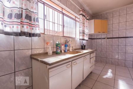 Casa à venda com 250m², 2 quartos e 2 vagasCozinha - Armários