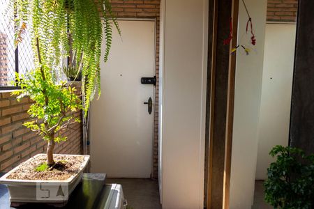 Apartamento à venda com 80m², 2 quartos e 1 vagaÁrea de Serviço