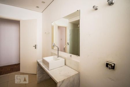 Apartamento para alugar com 149m², 2 quartos e sem vagaBanheiro