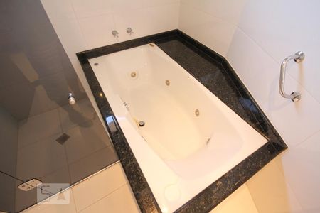 Apartamento para alugar com 212m², 3 quartos e 3 vagasSuíte 3