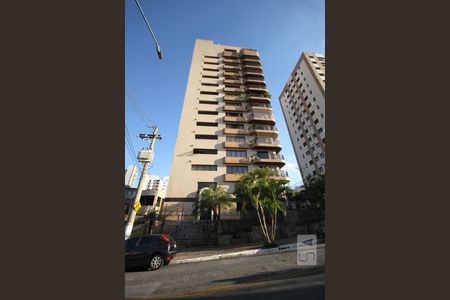 Apartamento para alugar com 212m², 3 quartos e 3 vagasFachada