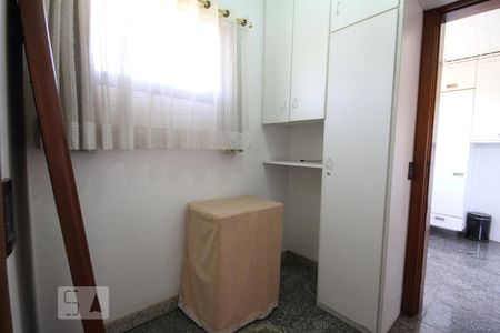 Apartamento para alugar com 212m², 3 quartos e 3 vagasQuarto de serviço