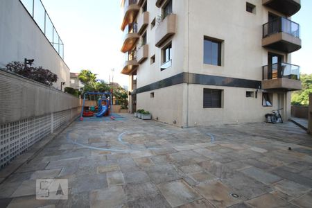 Apartamento para alugar com 212m², 3 quartos e 3 vagasPlayground