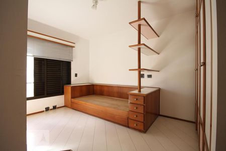 Apartamento para alugar com 212m², 3 quartos e 3 vagasSuíte 2