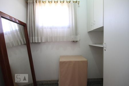 Apartamento para alugar com 212m², 3 quartos e 3 vagasQuarto de serviço