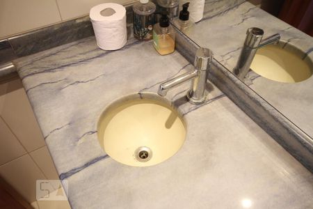 Apartamento para alugar com 212m², 3 quartos e 3 vagasLavabo