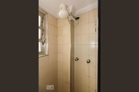 Banheiro Chuveiro de apartamento para alugar com 2 quartos, 75m² em Perdizes, São Paulo