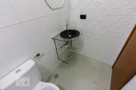 Banheiro da Suíte de casa para alugar com 1 quarto, 40m² em Vila Guaca, São Paulo