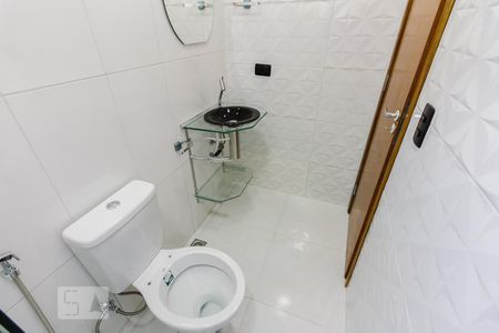 Banheiro da Suíte de casa para alugar com 1 quarto, 40m² em Vila Guaca, São Paulo