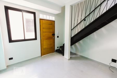Sala de casa para alugar com 1 quarto, 40m² em Vila Guaca, São Paulo