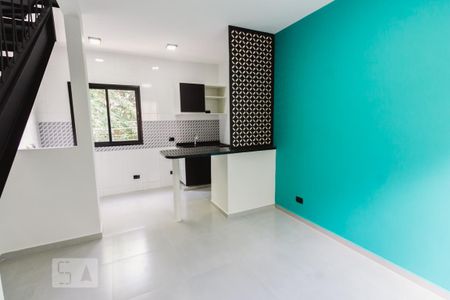 Sala de casa para alugar com 1 quarto, 40m² em Vila Guaca, São Paulo