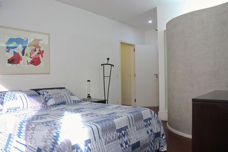 Apartamento à venda com 325m², 4 quartos e 4 vagasSuite