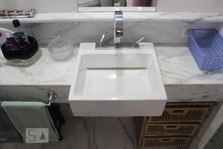 Apartamento à venda com 325m², 4 quartos e 4 vagasBanheiro da Suite