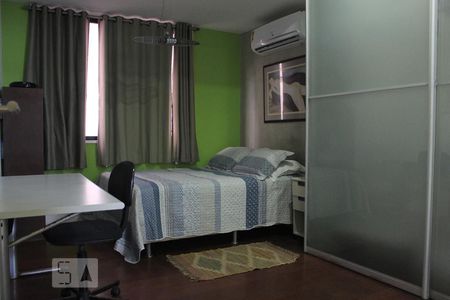 Apartamento à venda com 325m², 4 quartos e 4 vagasSuite 2
