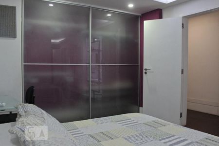 Apartamento à venda com 325m², 4 quartos e 4 vagasSuite 1