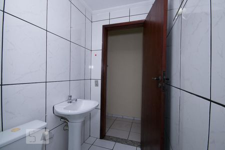 Banheiro de casa para alugar com 2 quartos, 60m² em Casa Verde, São Paulo