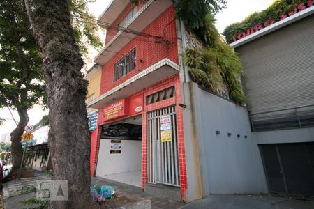 Casa para alugar com 70m², 2 quartos e sem vaga Casa para alugar com 70m², 2 quartos e sem vagaFachada