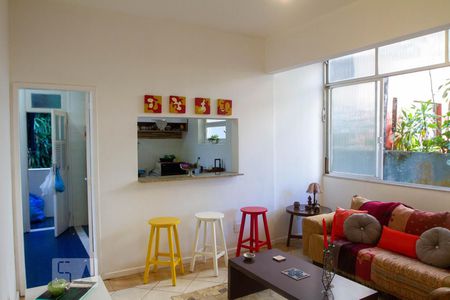 Apartamento à venda com 90m², 3 quartos e 1 vagaSala