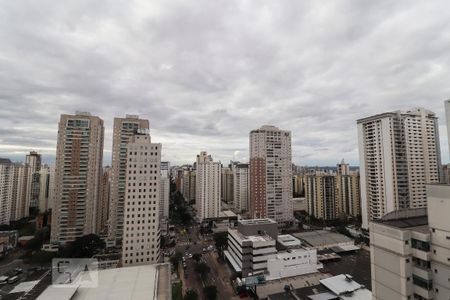 Vista da Suíte 2 de apartamento à venda com 2 quartos, 79m² em Setor Bueno, Goiânia