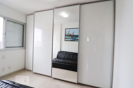 Suíte 1 de apartamento à venda com 2 quartos, 79m² em Setor Bueno, Goiânia