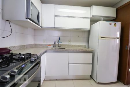 Apartamento à venda com 79m², 2 quartos e 2 vagas Apartamento à venda com 79m², 2 quartos e 2 vagasCozinha