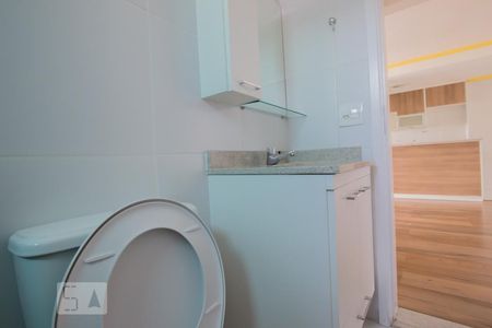 Apartamento para alugar com 75m², 2 quartos e 1 vaga Apartamento para alugar com 75m², 2 quartos e 1 vagaBanheiro