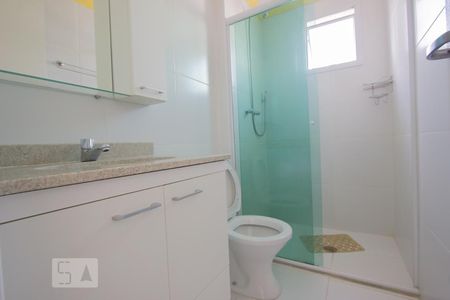 Apartamento para alugar com 75m², 2 quartos e 1 vaga Apartamento para alugar com 75m², 2 quartos e 1 vagaBanheiro da Suíte