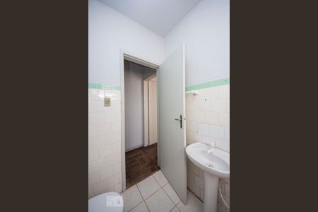 Banheiro  de apartamento para alugar com 1 quarto, 50m² em Petrópolis, Porto Alegre
