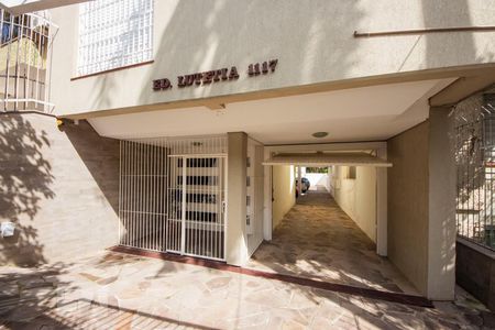 Apartamento para alugar com 33m², 1 quarto e 1 vaga Apartamento para alugar com 33m², 1 quarto e 1 vagaFachada