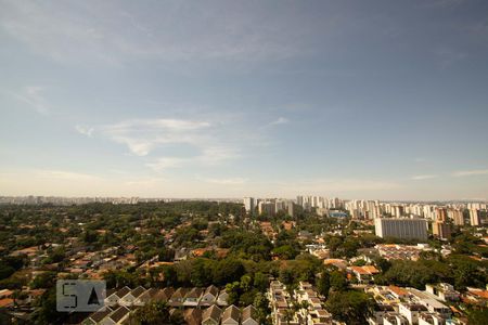 Apartamento à venda com 317m², 4 quartos e 3 vagas Apartamento à venda com 317m², 4 quartos e 3 vagasVista do Quarto 2