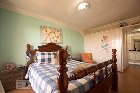 Apartamento à venda com 317m², 4 quartos e 3 vagas Apartamento à venda com 317m², 4 quartos e 3 vagasQuarto 3