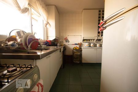 Apartamento à venda com 317m², 4 quartos e 3 vagas Apartamento à venda com 317m², 4 quartos e 3 vagasCozinha