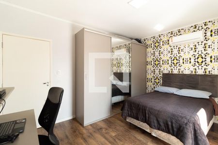 Casa à venda com 220m², 3 quartos e 2 vagas Casa à venda com 220m², 3 quartos e 2 vagasQuarto 2