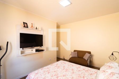 Casa à venda com 220m², 3 quartos e 2 vagas Casa à venda com 220m², 3 quartos e 2 vagasSuíte