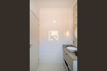 Casa à venda com 220m², 3 quartos e 2 vagas Casa à venda com 220m², 3 quartos e 2 vagasBanheiro da Suíte