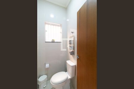 Casa à venda com 220m², 3 quartos e 2 vagas Casa à venda com 220m², 3 quartos e 2 vagasLavabo