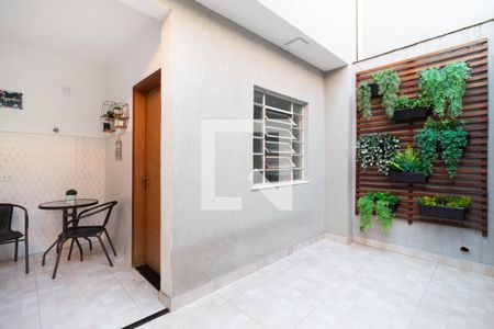 Casa à venda com 220m², 3 quartos e 2 vagas Casa à venda com 220m², 3 quartos e 2 vagasEspaço Pet
