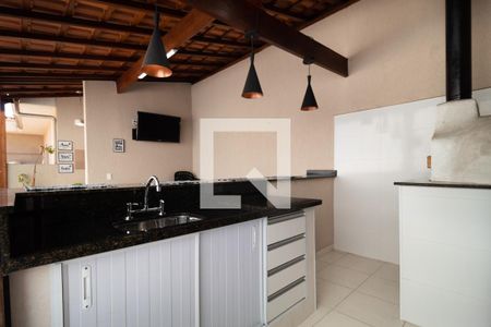 Casa à venda com 220m², 3 quartos e 2 vagas Casa à venda com 220m², 3 quartos e 2 vagasChurrasqueira