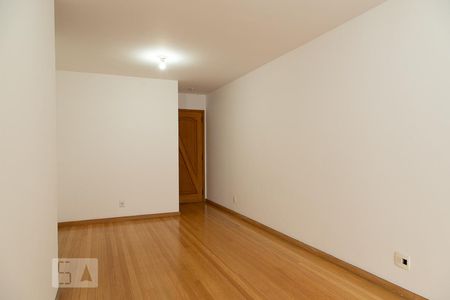 Sala de apartamento para alugar com 3 quartos, 80m² em Recreio dos Bandeirantes, Rio de Janeiro