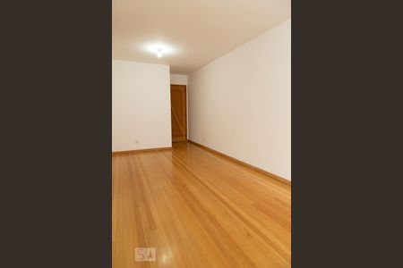 Sala de apartamento para alugar com 3 quartos, 80m² em Recreio dos Bandeirantes, Rio de Janeiro