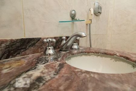 Apartamento para alugar com 80m², 3 quartos e 2 vagasBanheiro Social