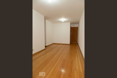 Sala de apartamento para alugar com 3 quartos, 80m² em Recreio dos Bandeirantes, Rio de Janeiro