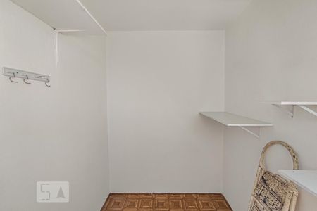 Apartamento à venda com 80m², 2 quartos e 1 vaga Apartamento à venda com 80m², 2 quartos e 1 vagaQuarto de Serviço