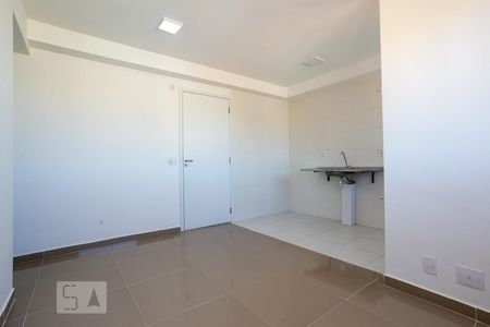 Sala de apartamento à venda com 2 quartos, 41m² em Vila Zat, São Paulo