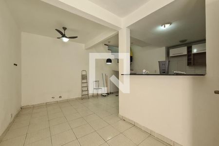 Sala de casa para alugar com 2 quartos, 111m² em Pilares, Rio de Janeiro
