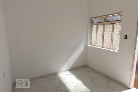 Sala de casa para alugar com 3 quartos, 60m² em Cachoeirinha, Belo Horizonte