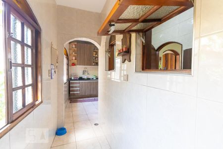 Casa à venda com 234m², 4 quartos e 1 vagaÁrea de Serviço